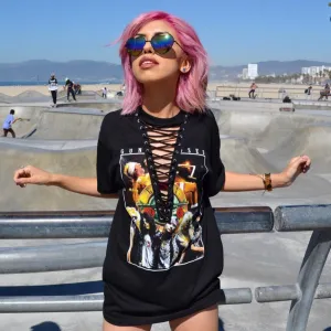Gun and Rosy Print Hollow Out Lace Up T-shirt