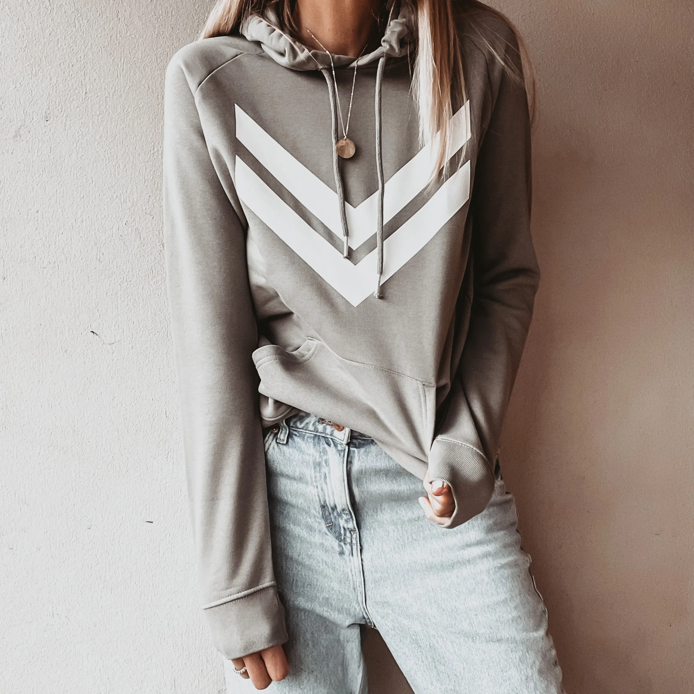 Light khaki hoody with white double chevron
