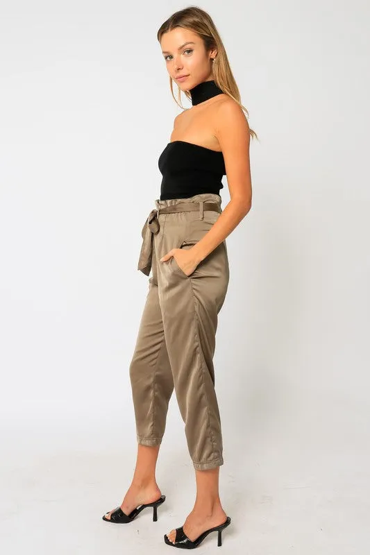 SATIN BELTED PANTS OLIVE